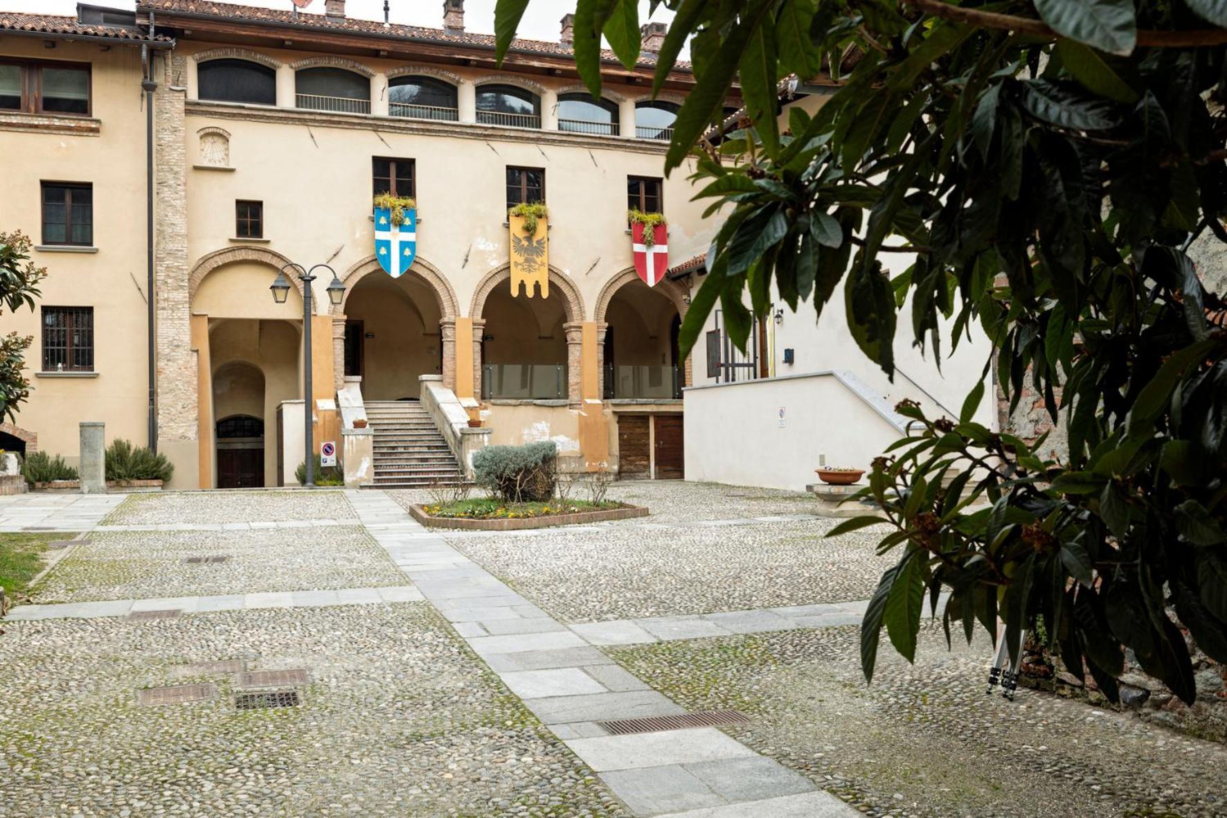 Appartamento Palazzo Dei Duchi Avigliana Exteriör bild