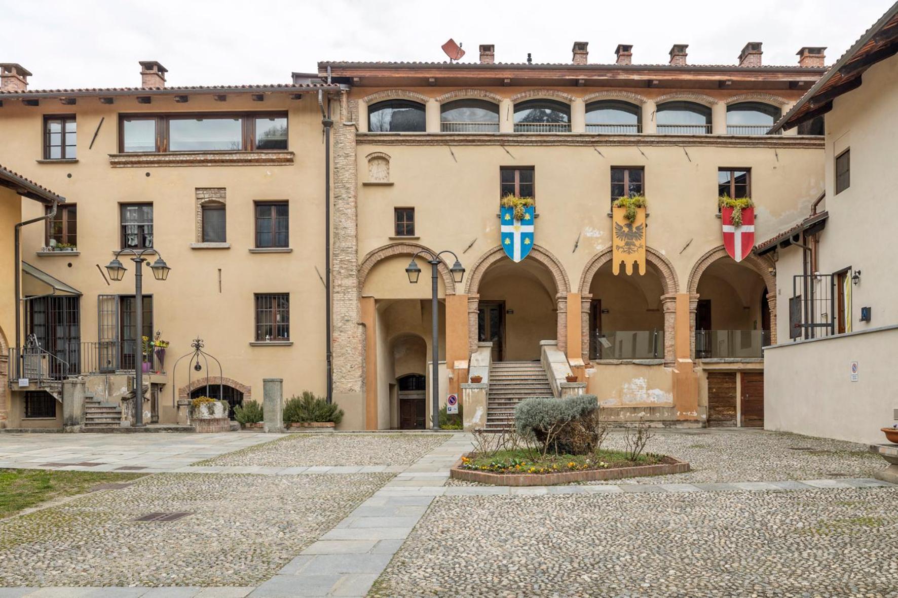 Appartamento Palazzo Dei Duchi Avigliana Exteriör bild